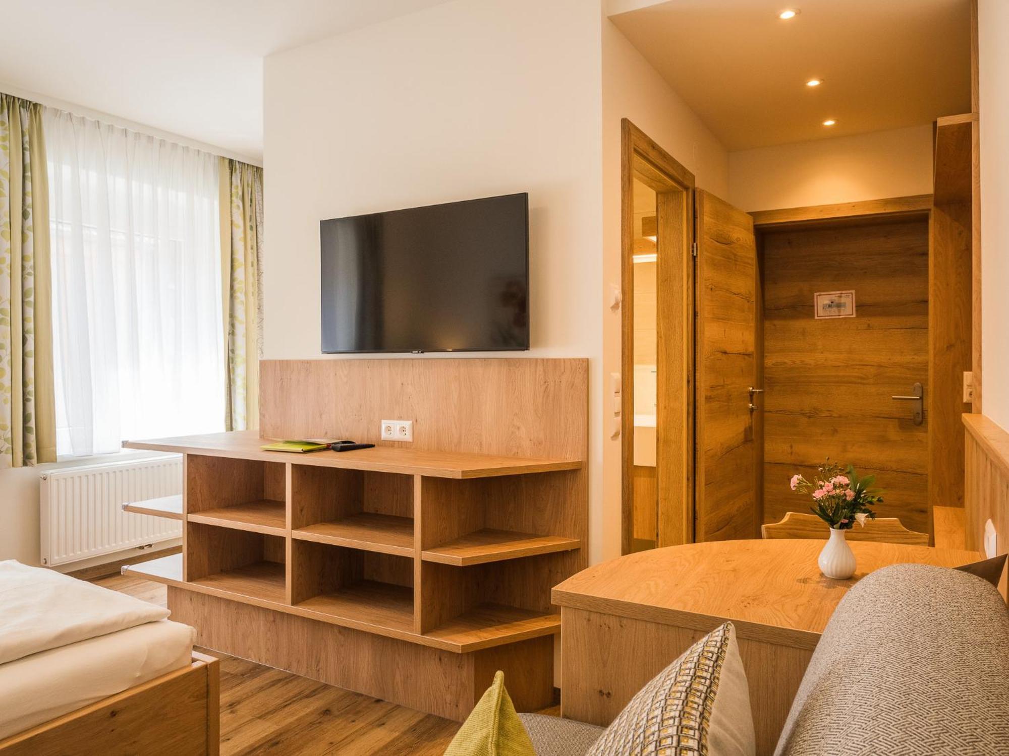 Pension Ehrenfried - Hotel Garni Kindberg Екстериор снимка