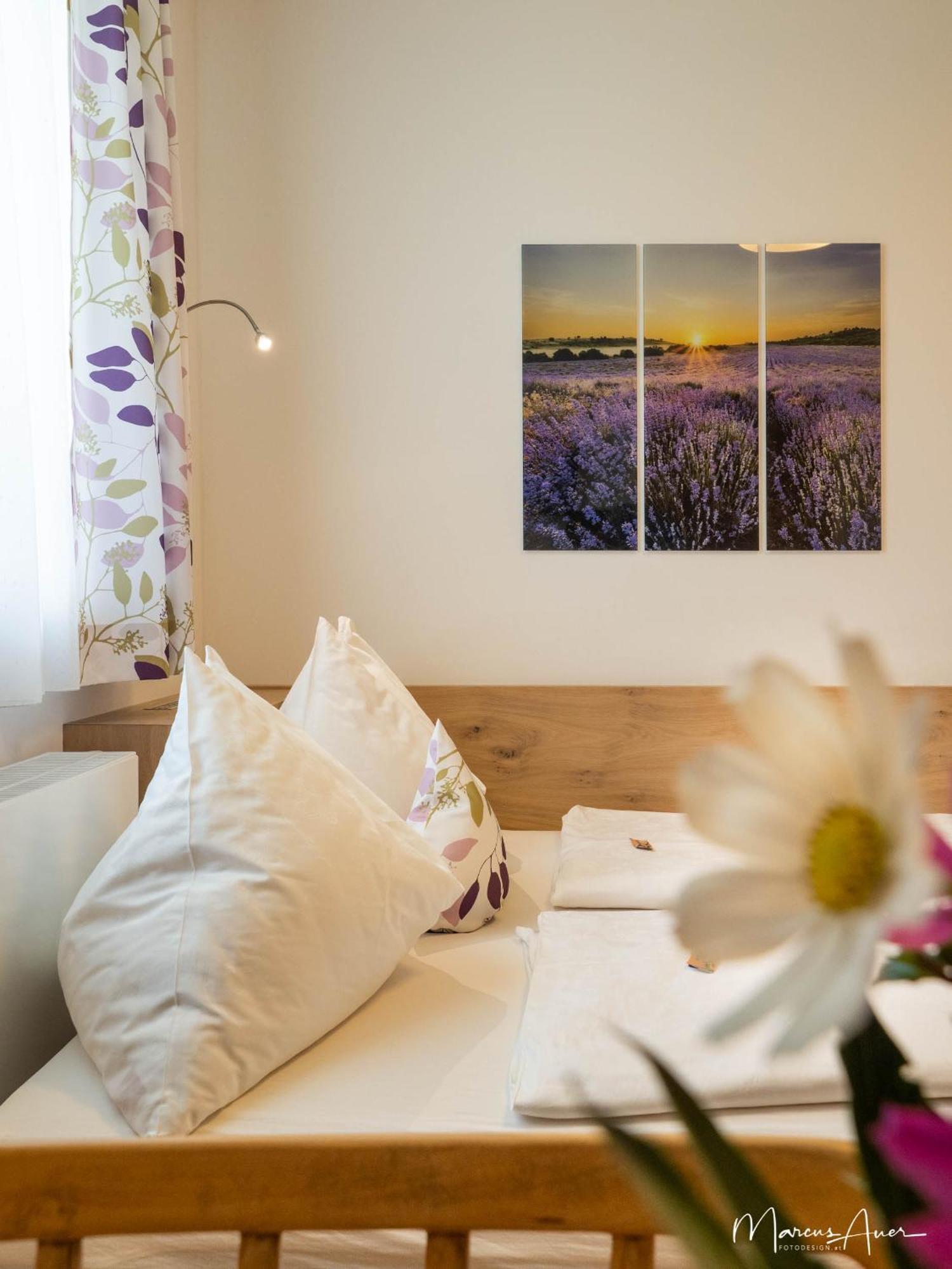 Pension Ehrenfried - Hotel Garni Kindberg Стая снимка