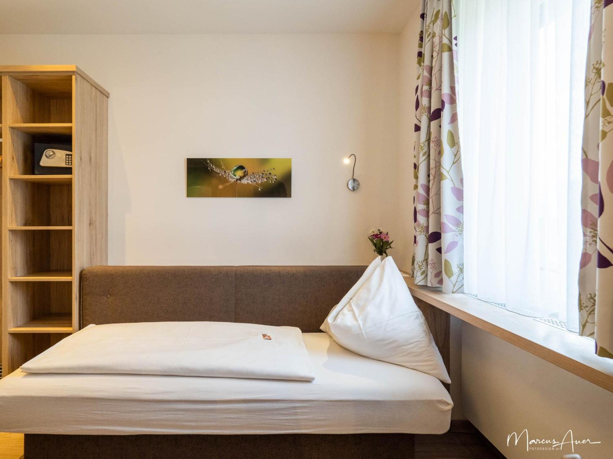 Pension Ehrenfried - Hotel Garni Kindberg Стая снимка