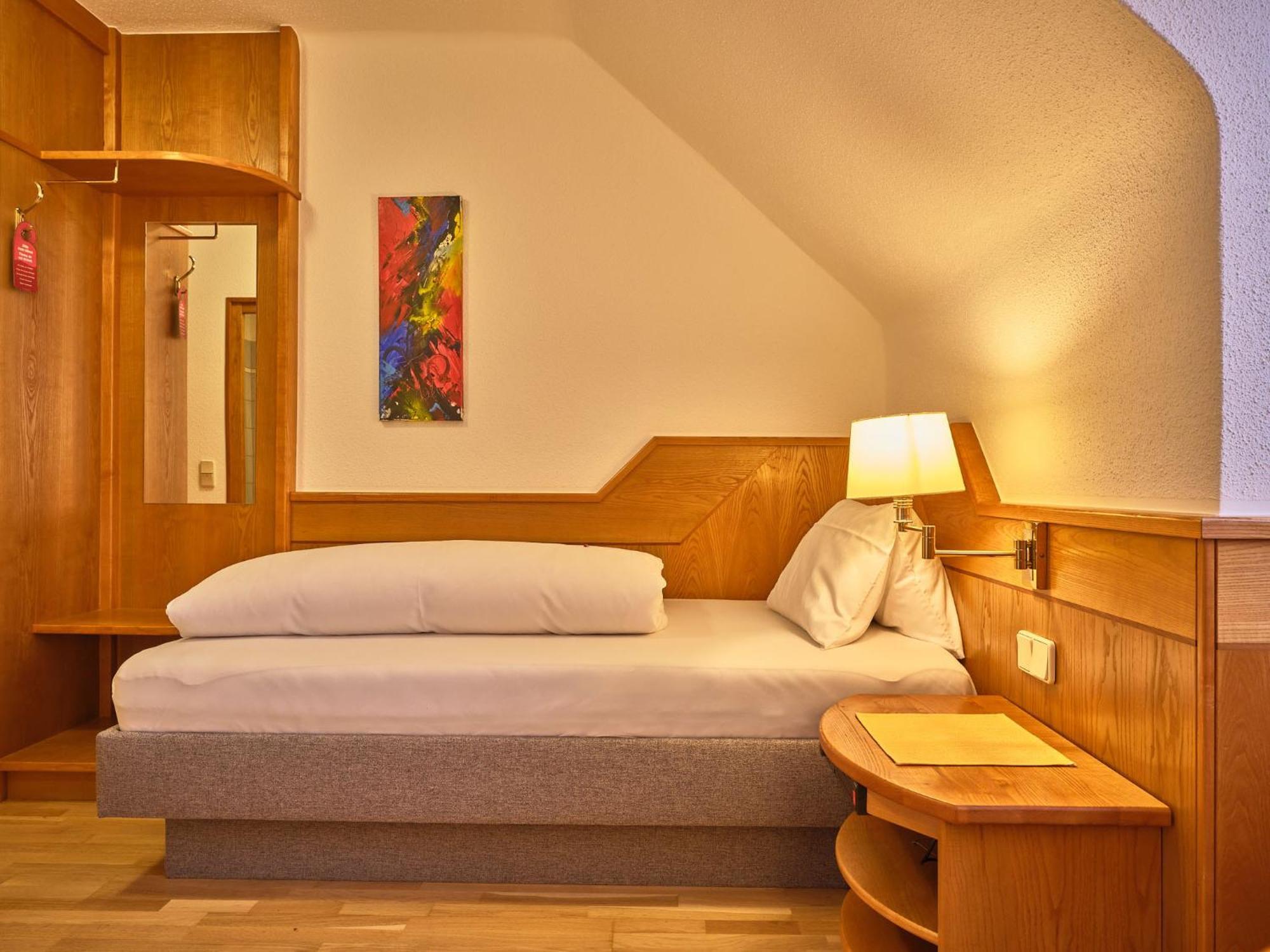 Pension Ehrenfried - Hotel Garni Kindberg Стая снимка