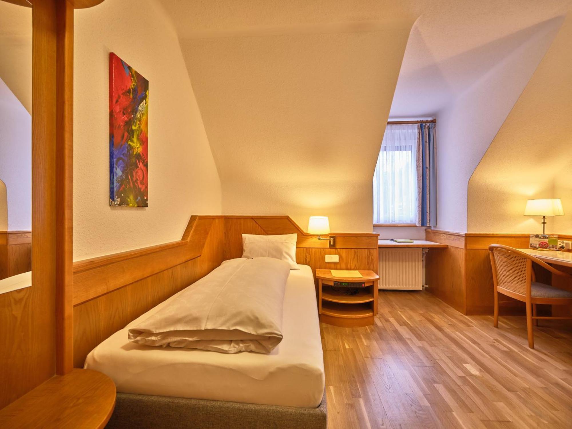 Pension Ehrenfried - Hotel Garni Kindberg Стая снимка